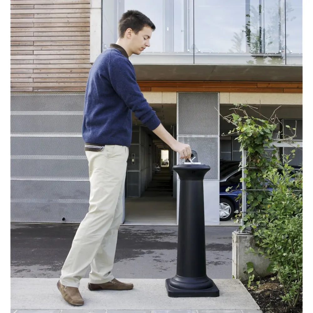 Rubbermaid Posacenere da Esterno Tuscan Nero