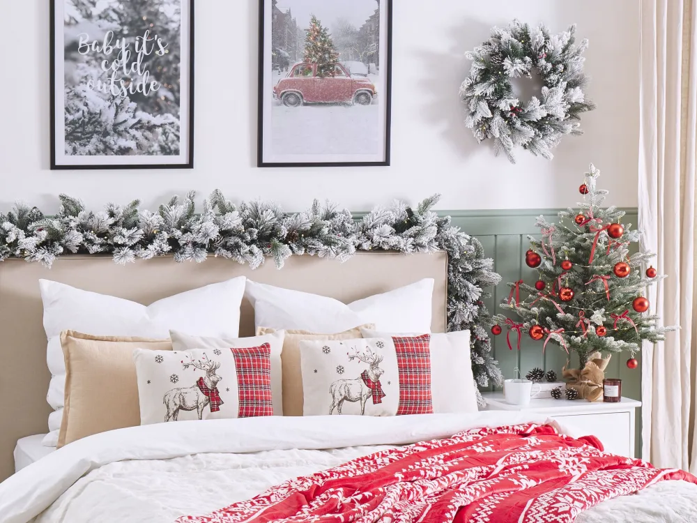 Set di 2 cuscini decorativi con renne 30 x 50 cm bianco e rosso SVEN
