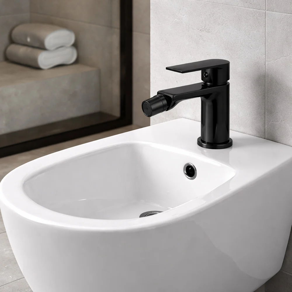 Rubinetto nero da bidet per bagno miscelatore modello Seven