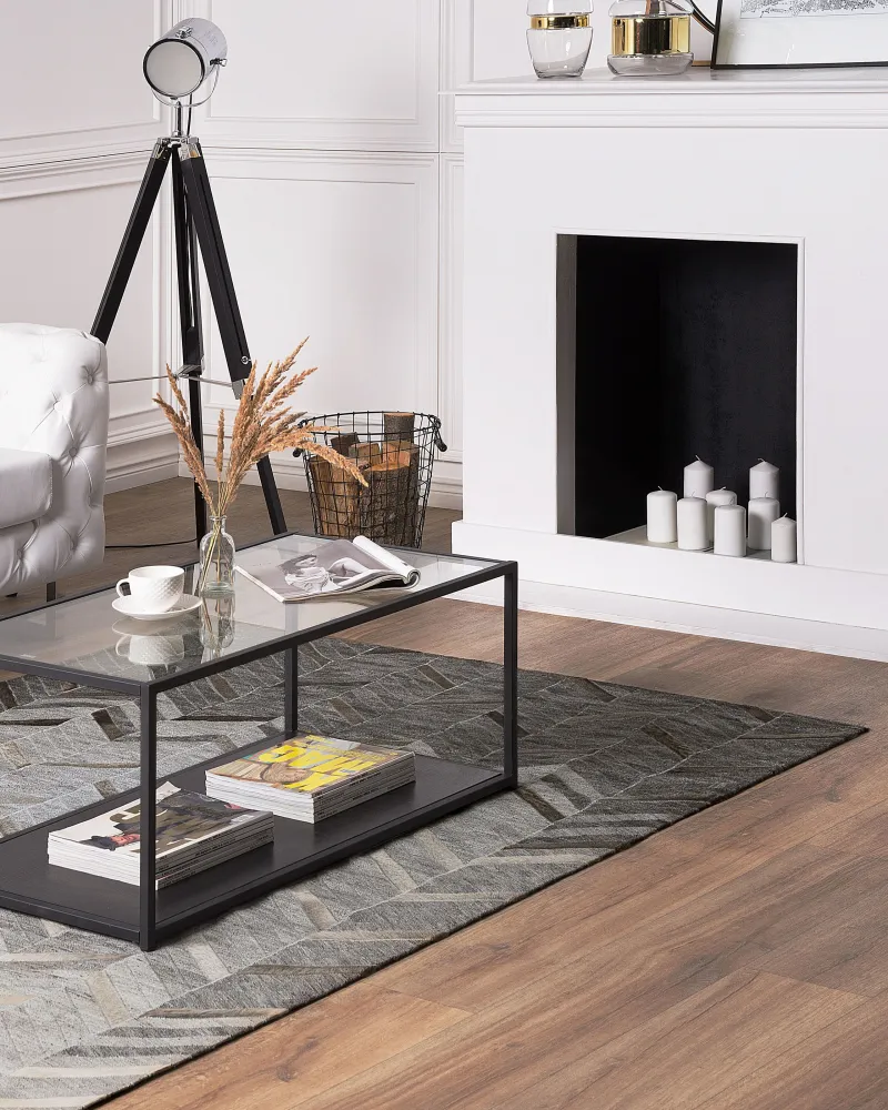 Tappeto pelle color grigio 140 x 200 cm pelo basso ARKUM