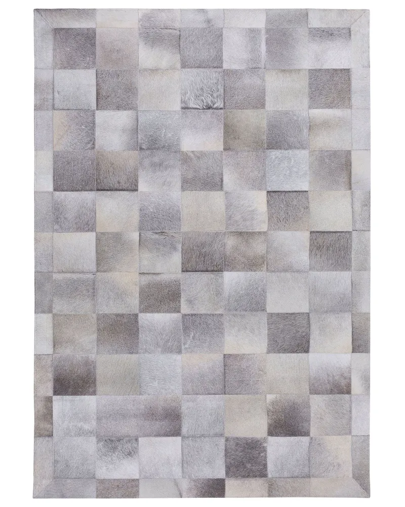 Tappeto pelle grigia 140 x 200 cm ALACAM