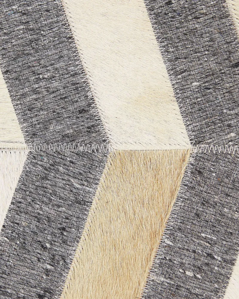 Tappeto pelle di mucca grigio e crema 160 x 230 cm BAGGOZE