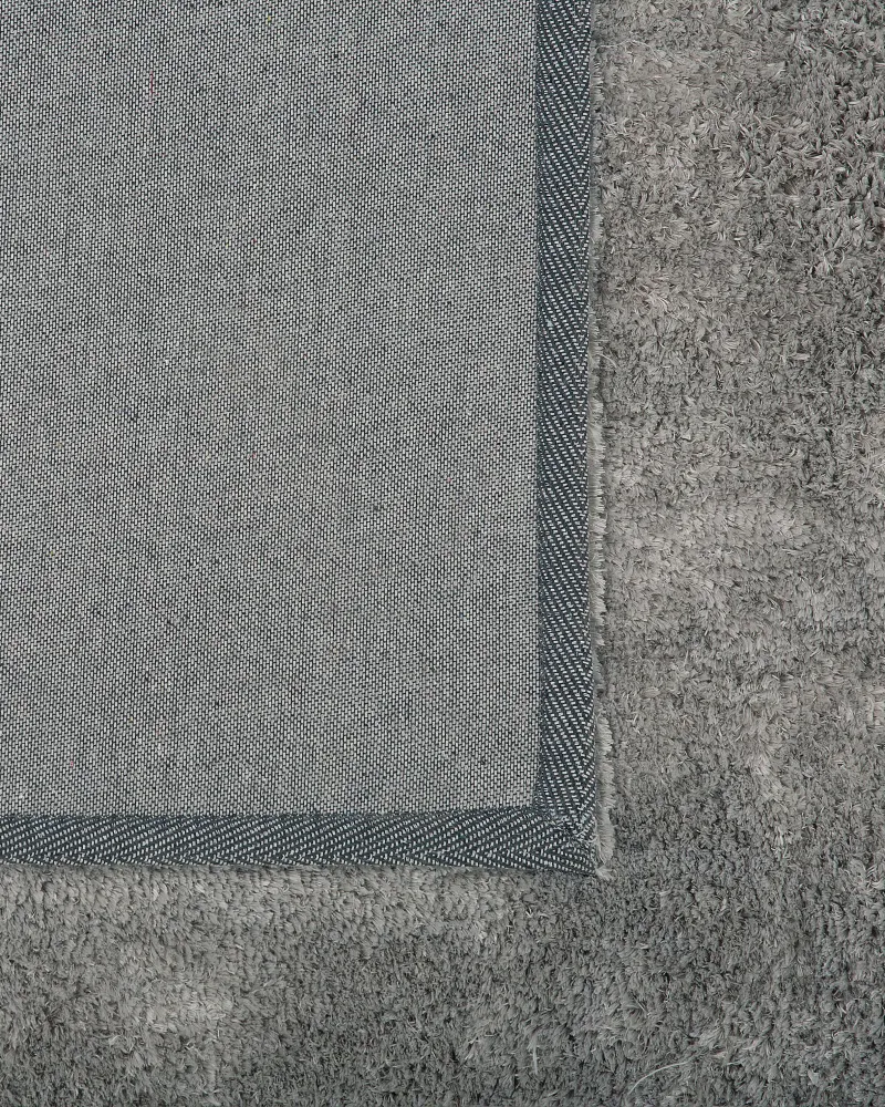 Tappeto shaggy grigio limpido 140 x 200 cm EVREN