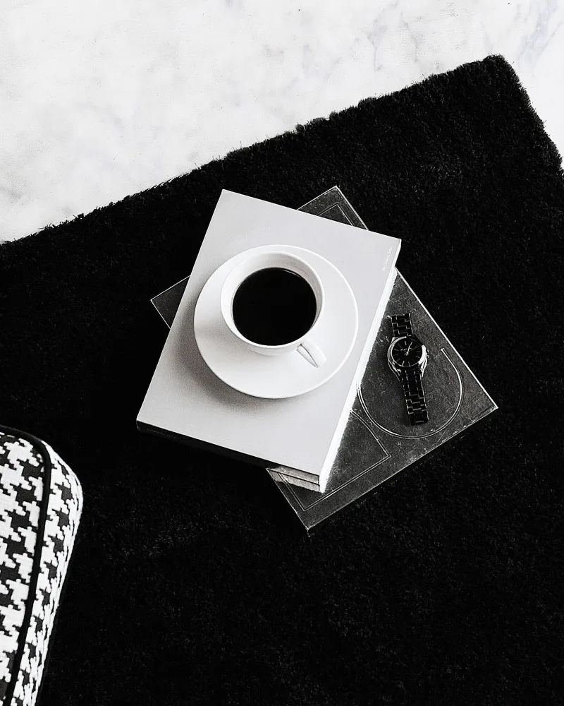 Tappeto shaggy nero 140 x 200 cm DEMRE
