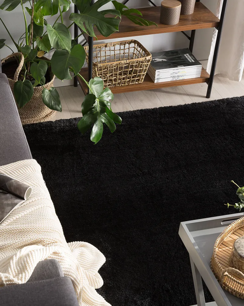 Tappeto shaggy nero 160 x 230 cm EVREN