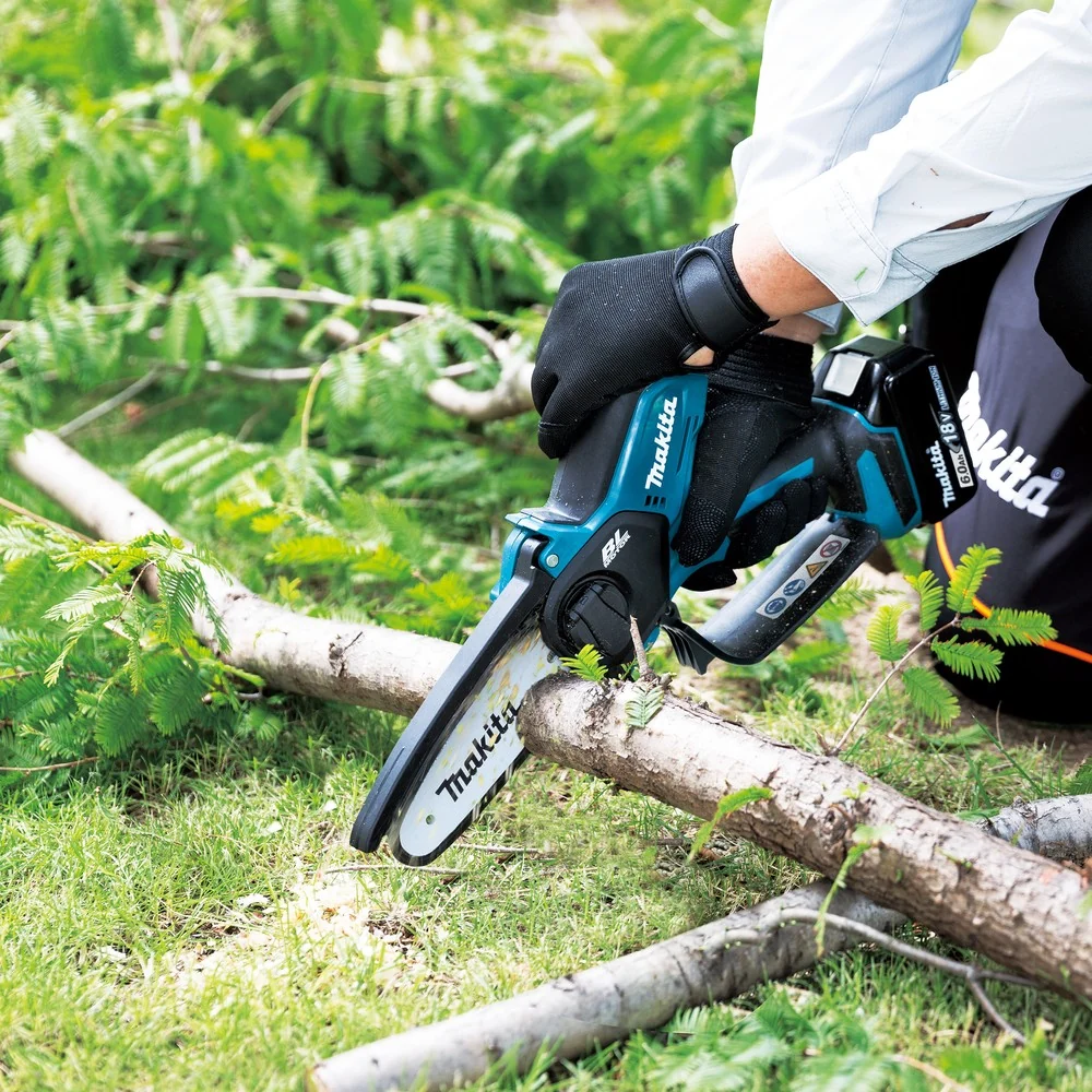 POTATORE CATENA MAKITA 15cm BATTERIA 18V BRUSHLESS scatola cartone - DUC150Z
