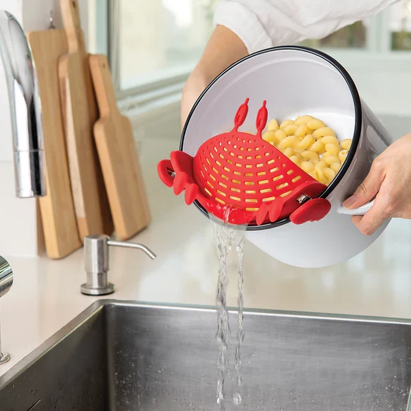 Scolapasta Crabby
