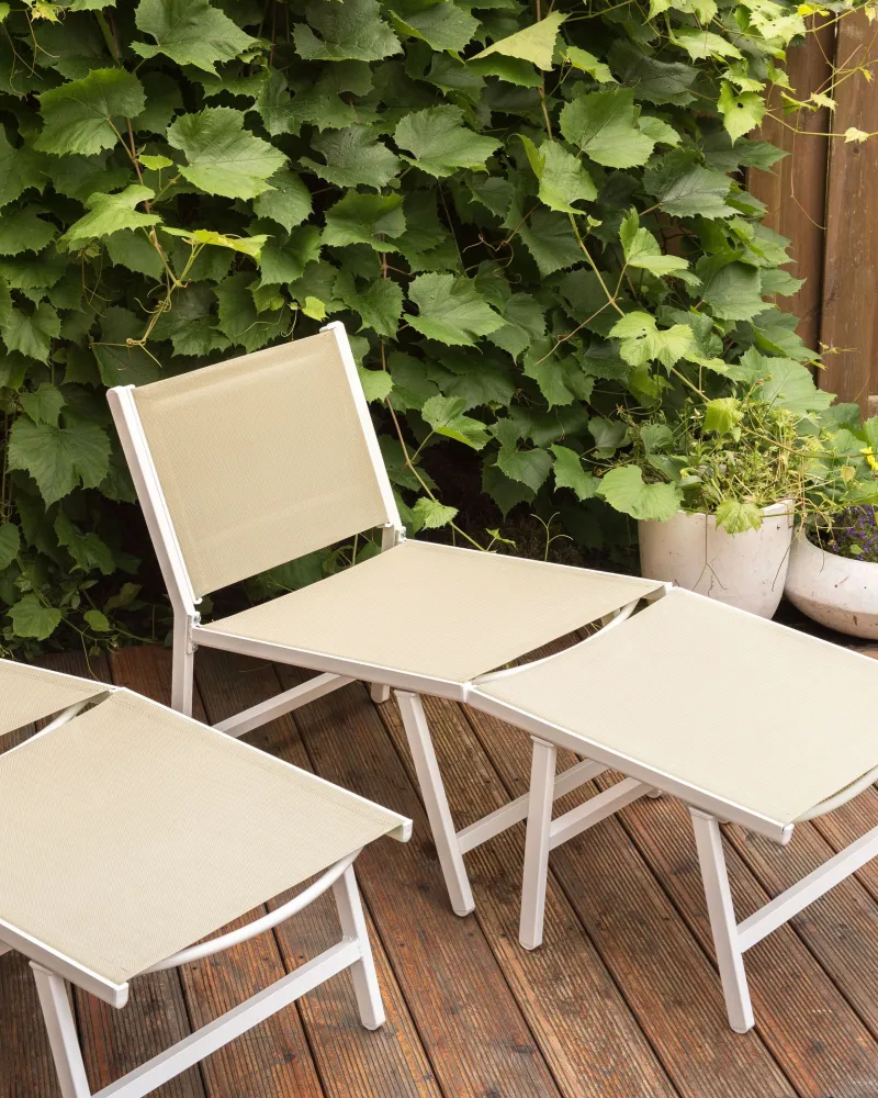 Set 2 Garden Chairs MARCEDDI Footstool Camoscio