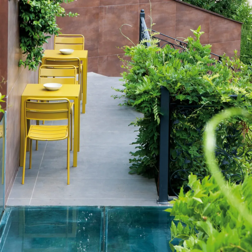 Set di sedie da giardino metallo verniciato "Twist" moderne ed impilabili cm 45x57 86h