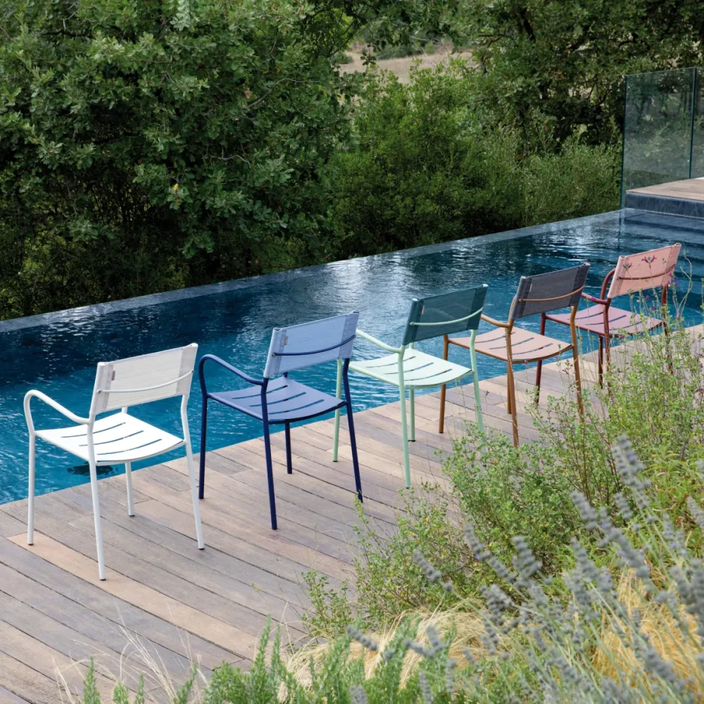 Set di sedie metallo e schienale telo "Vera" da giardino impilabili cm 56x50 86h
