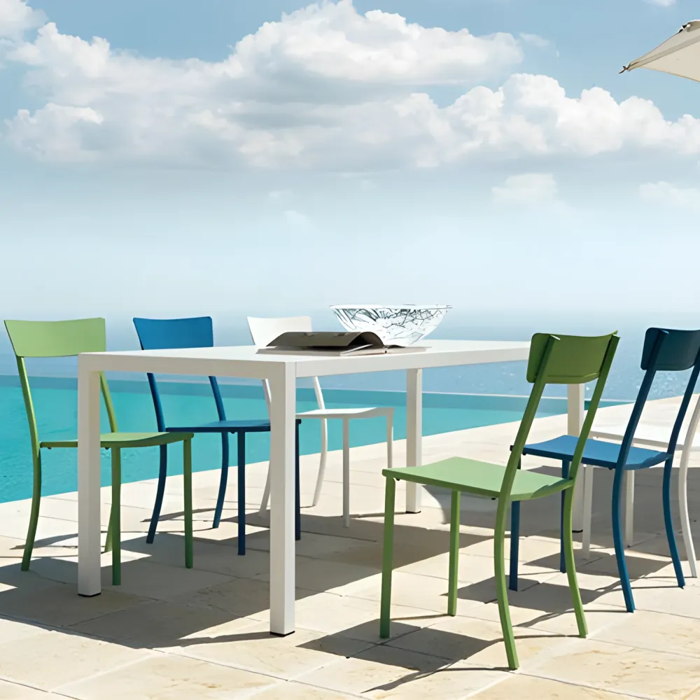 Set di sedie moderne metallo verniciato "Mogan" da giardino impilabili cm 47x52 85h