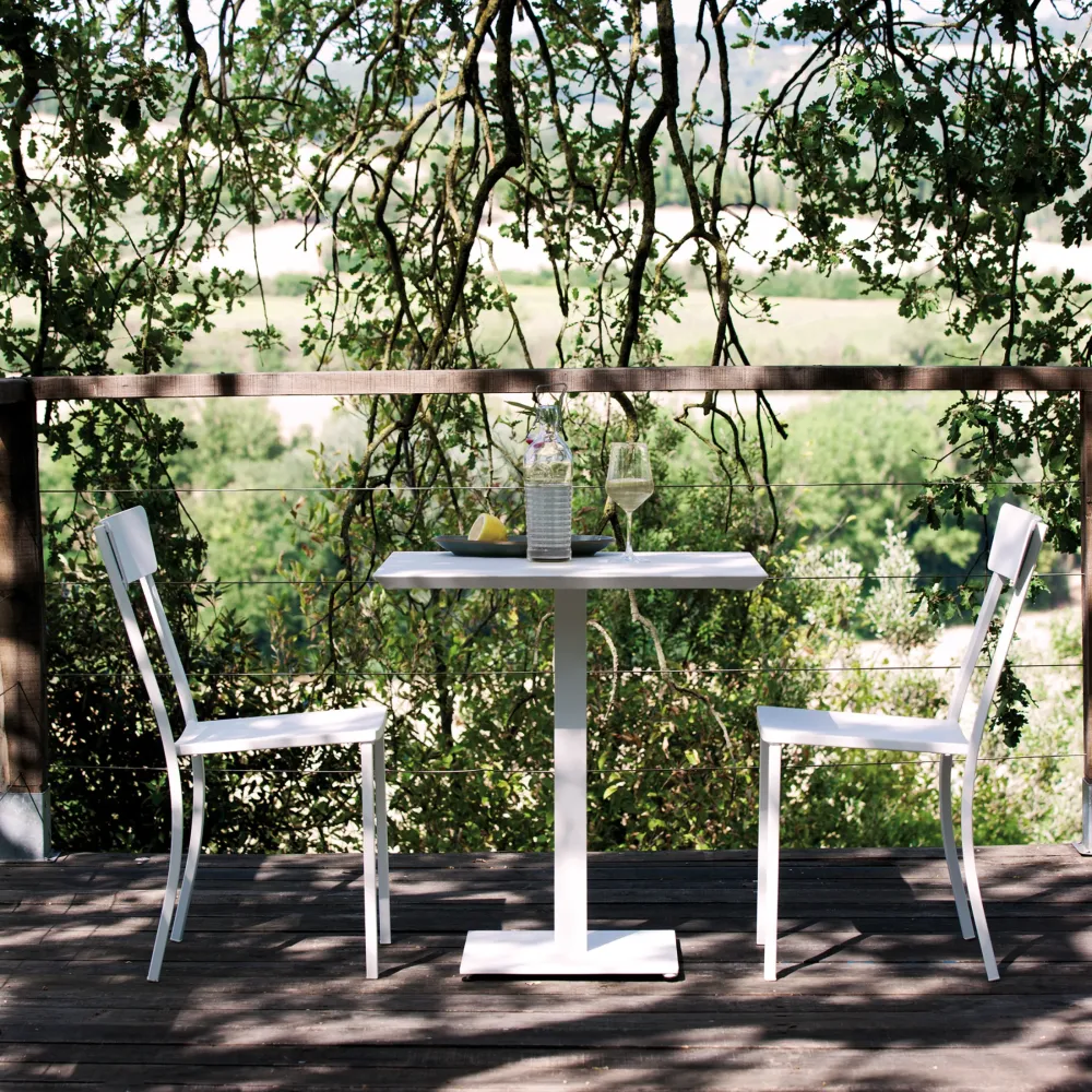 Set di sedie moderne metallo verniciato "Mogan" da giardino impilabili cm 47x52 85h