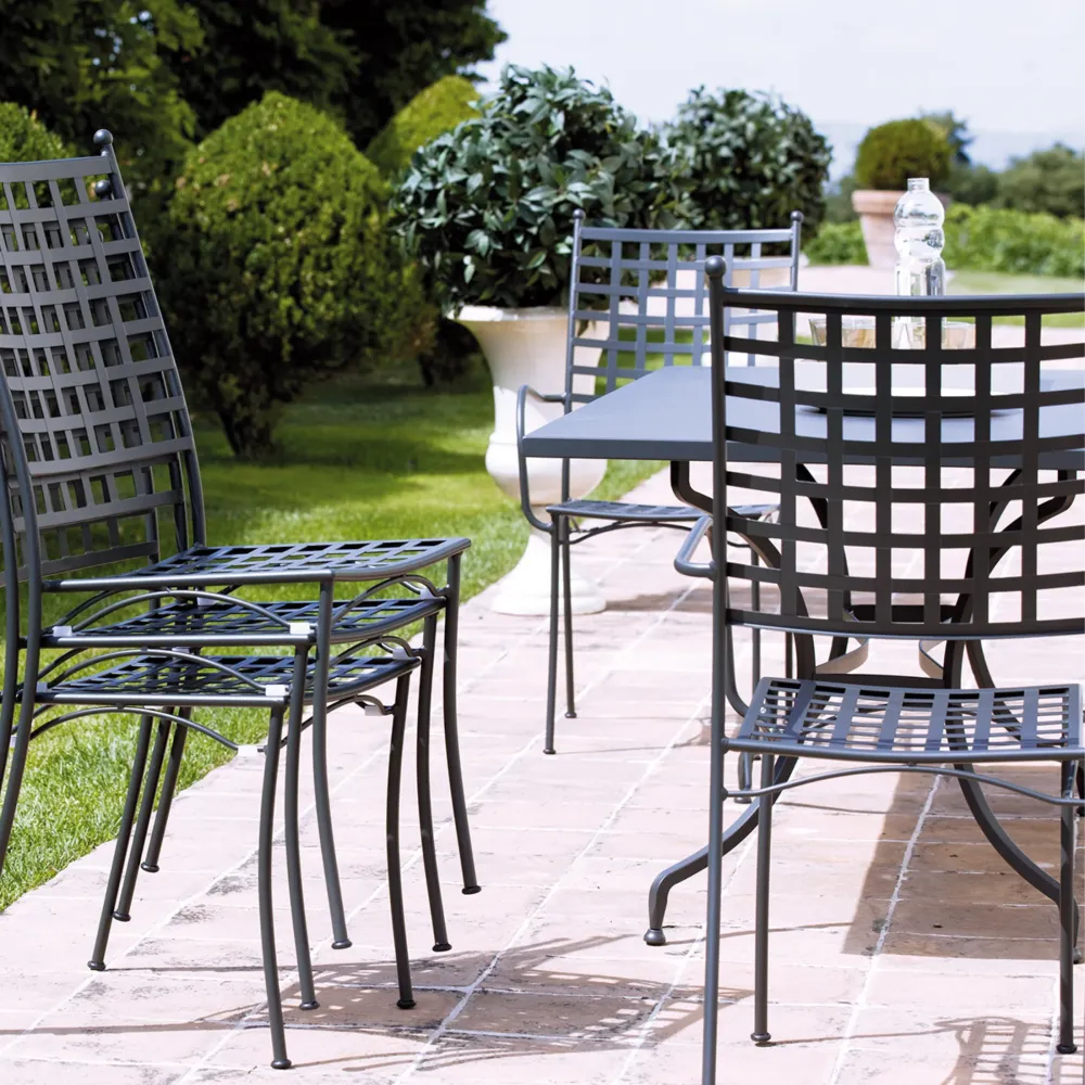 Set di sedie moderne metallo verniciato "Tosca" da giardino impilabili cm 45x58 100h