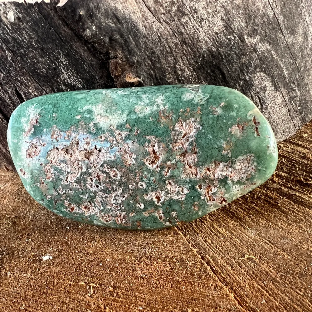 Crisoprase palma di smeraldo modello 9 dallo Zimbabwe