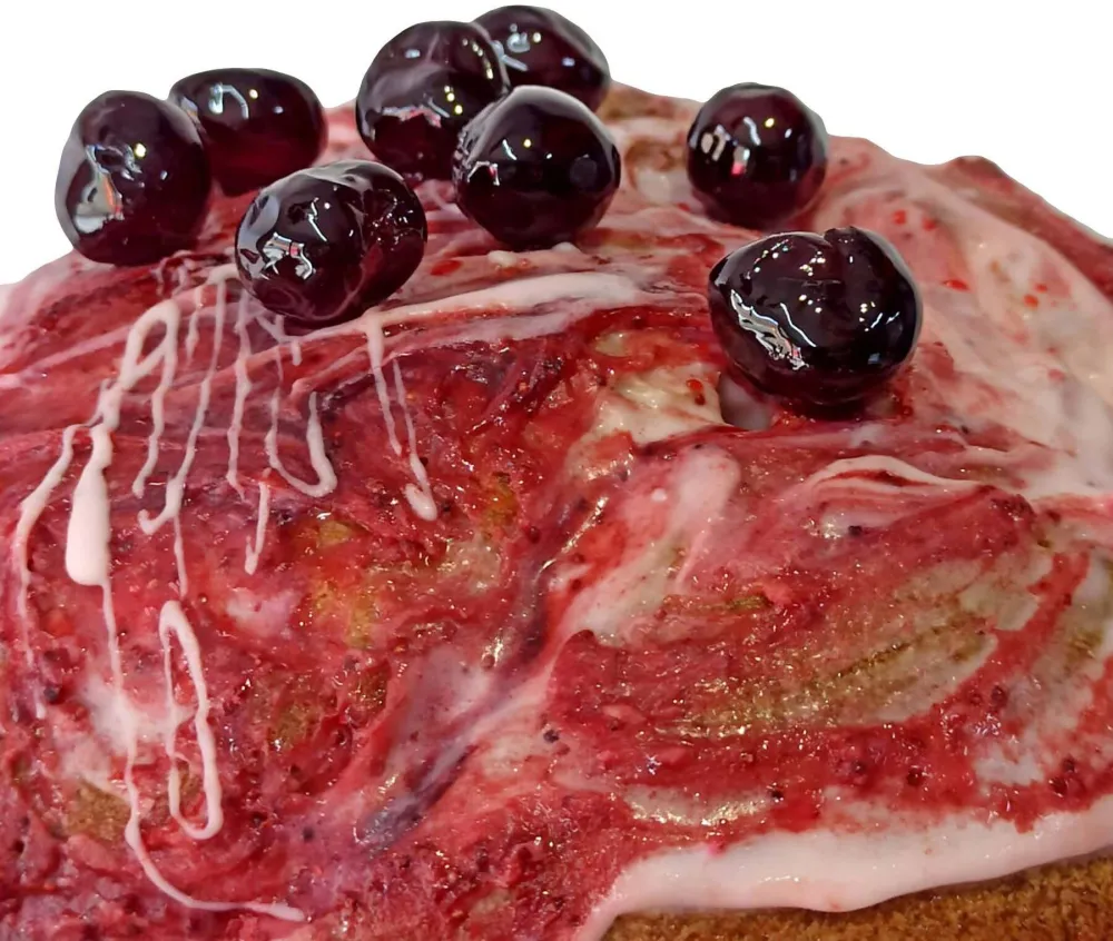 Panettone artigianale Amarena con Amarene intere e sciroppo di governo glassa cioccolato bianco dolce tipico natalizio pan...