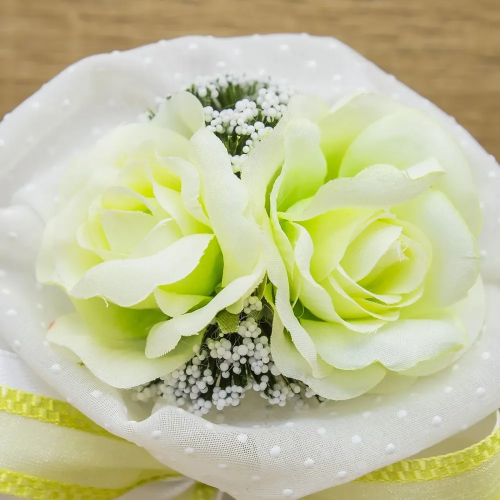 Sacchetto Bianco Pois con Fiori Verdi e Sali Profumati La Vie en Rose