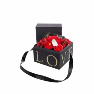 Scatola regalo love c/fiori rossi a26998