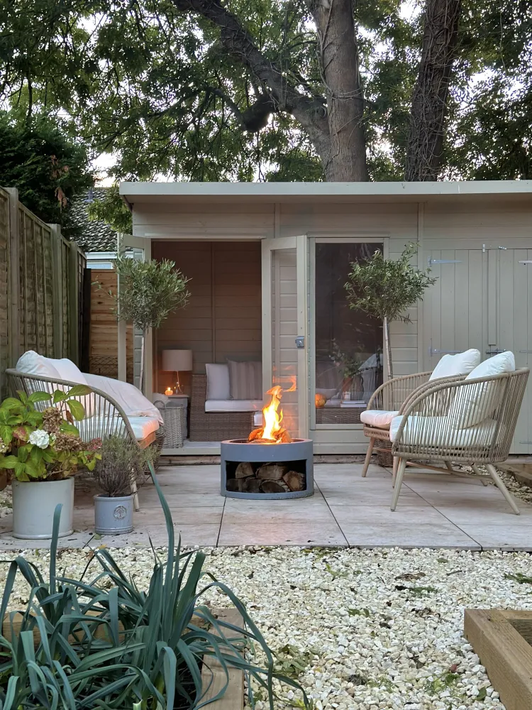 Lounge Set BELLUNO PE Rattan White 5 Seater con Cuscini Inclusi
