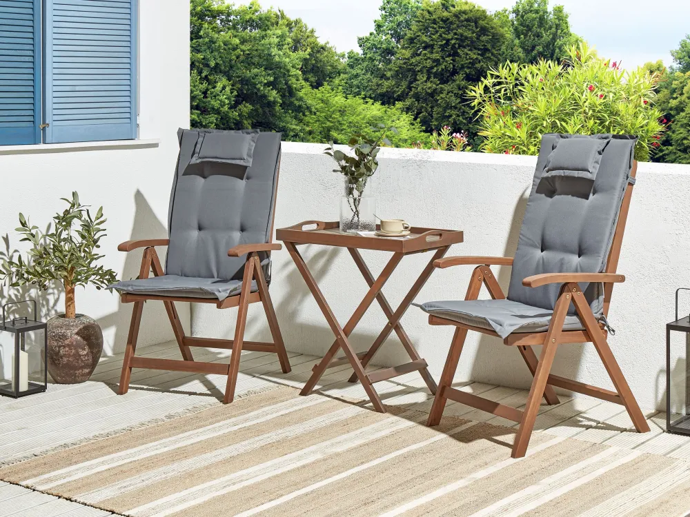Set bistrot legno di acacia cupo con cuscini grigi AMANTEA
