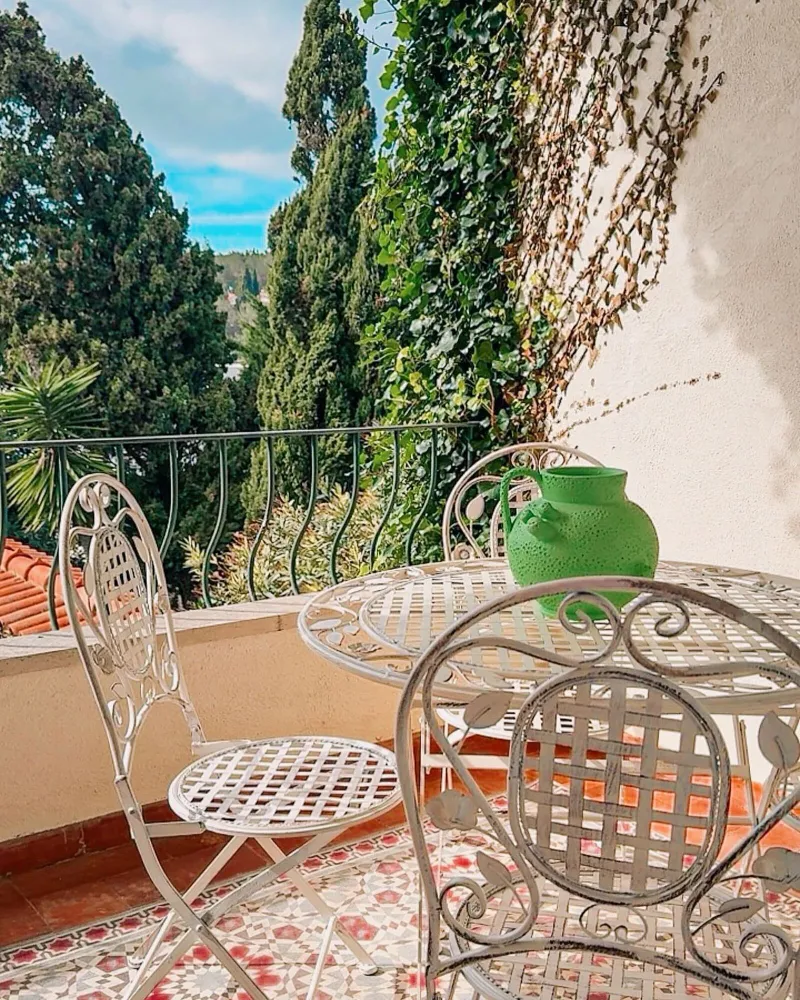 Set con Tavolo Set di 4 sedie da giardino BIVIO Metallo Bianco sudicio