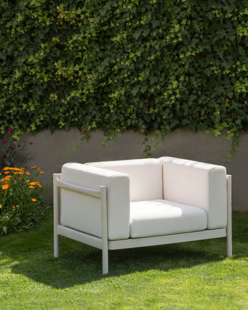 Set 2 Garden Armchairs FERRETTI Light Crema