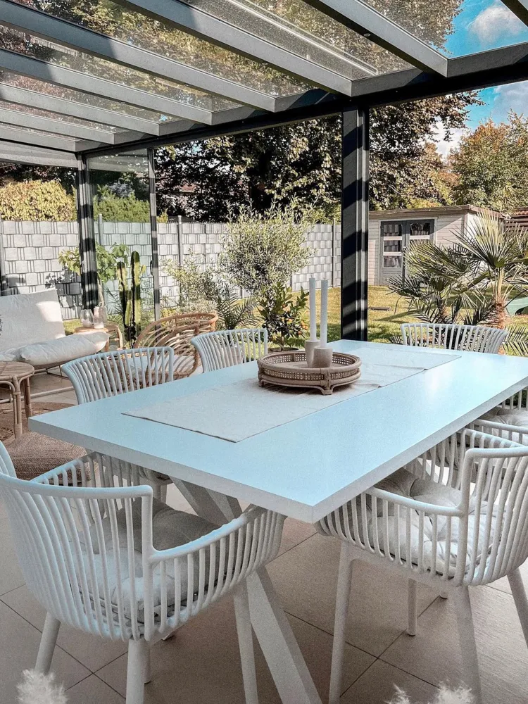 Set 4 Garden Chairs PESARO Synthetic Material White | Impermeabile e UV Resistente