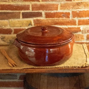 Pentolone di terracotta con coperchio artigianale (diam 33 cm alt 15 cm)