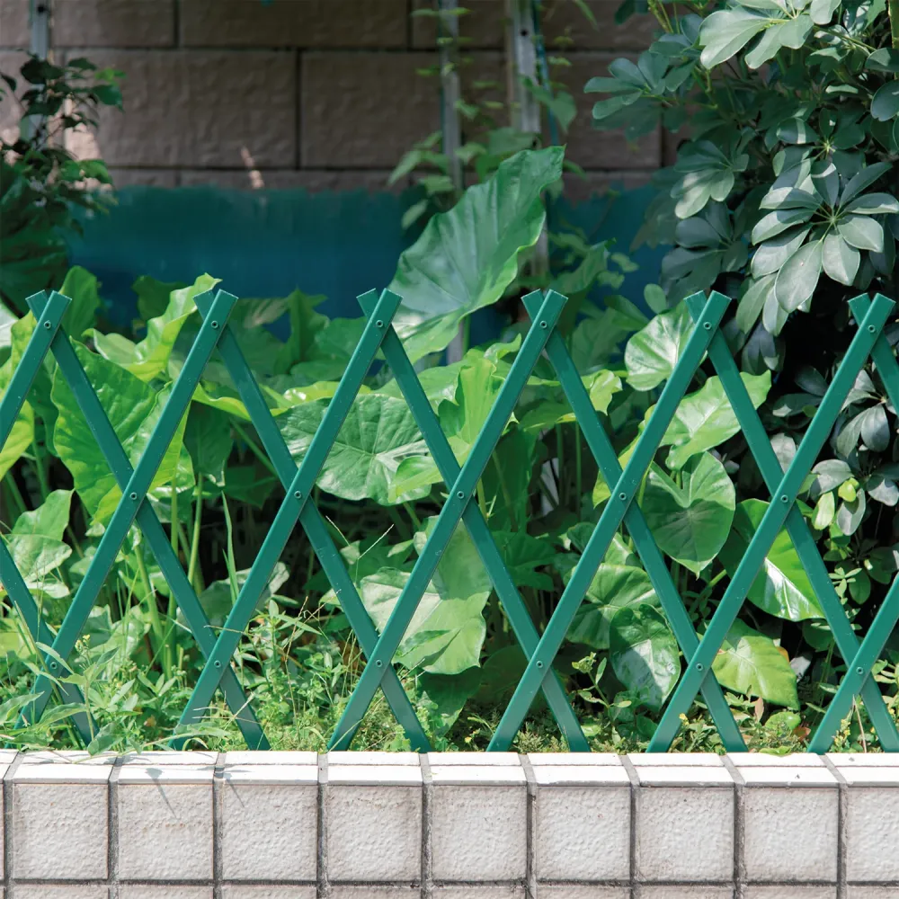 VESTIAMO CASA GIARDINO - Staccionata Estensibile Verde h50x200 cm