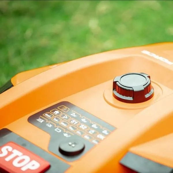 Robot rasaerba Yard Force Classic 600B Iconico 600B-EU con Ruote Posteriori Motrici