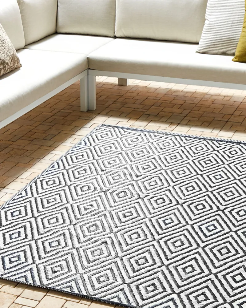 Tappeto da esterno nero 150 x 200 cm SIKAR Facile da Pulire