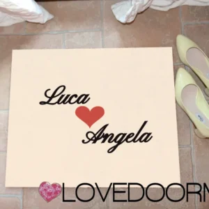 Zerbino Fatto su misura – Cuore, Tuo Testo – LOVEDOORMAT Feltro, Fondo Gomma, Tappeto 100% Asciugapassi