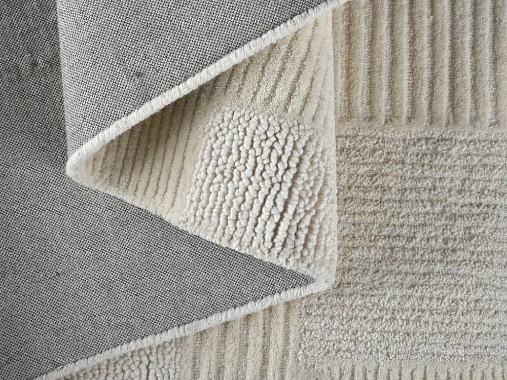 Tappeto rilievo 160 x 230 cm 100% Lana di artigianato 1800 g/m2 Avorio AURORA Set da 100g