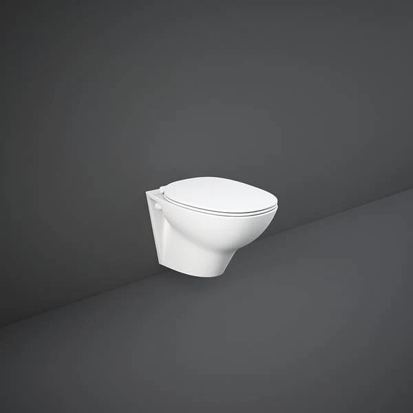 Rak - Wc sospeso bianco alpino serie Morning con coprivater rallentato e tecnologia Rimless