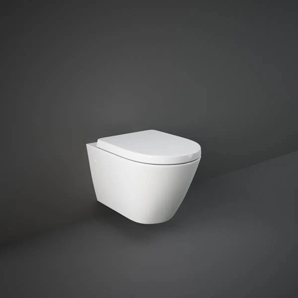 Rak - Wc sospeso bianco alpino serie Resort c/coprivater rallentato w/hidden fixation e tecnologia Rimless